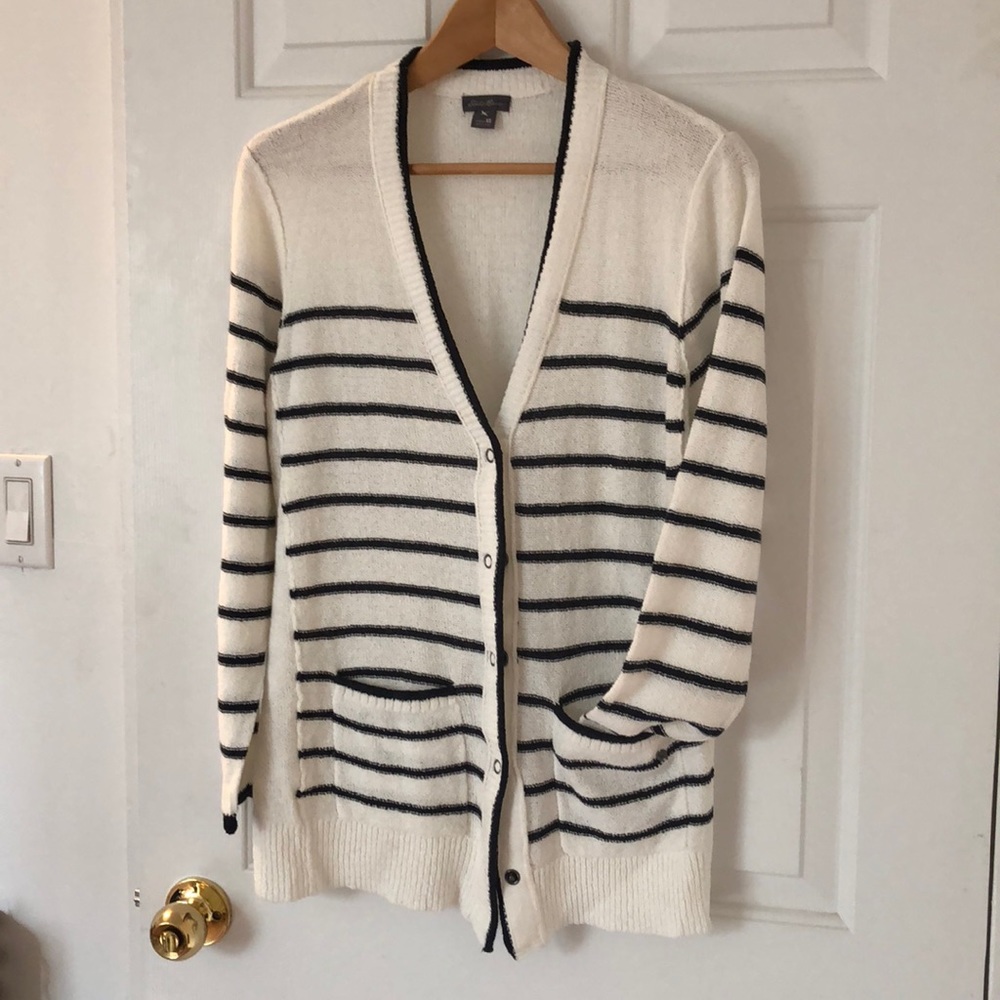 Eddie Bauer knit cardigan (brand new))